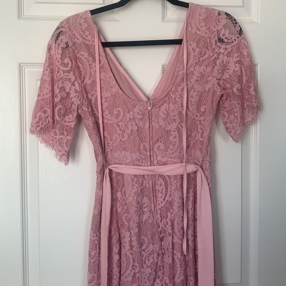 Pink lace romper - Picture 2 of 2